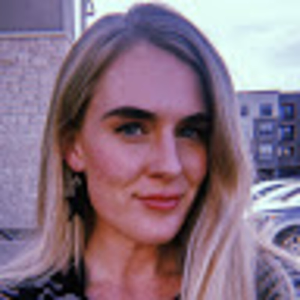 Meet your Posher, Brooke